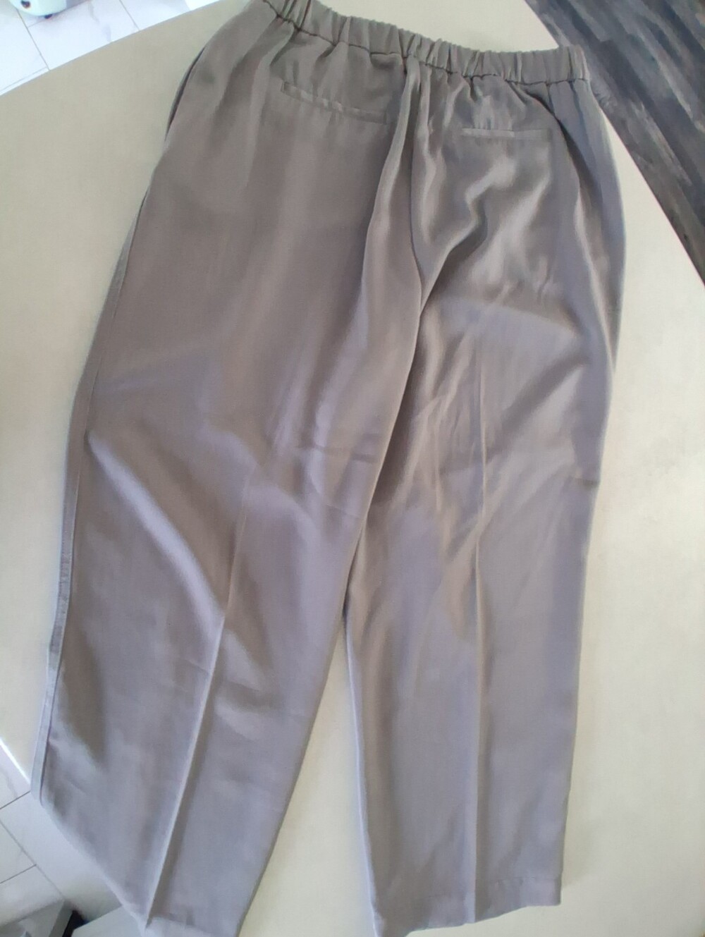 Maison d'Amelie/ Relaxed Fit/ Pleated/ Trousers in Silver-grey/ Size US 10 - Picture 3 of 13
